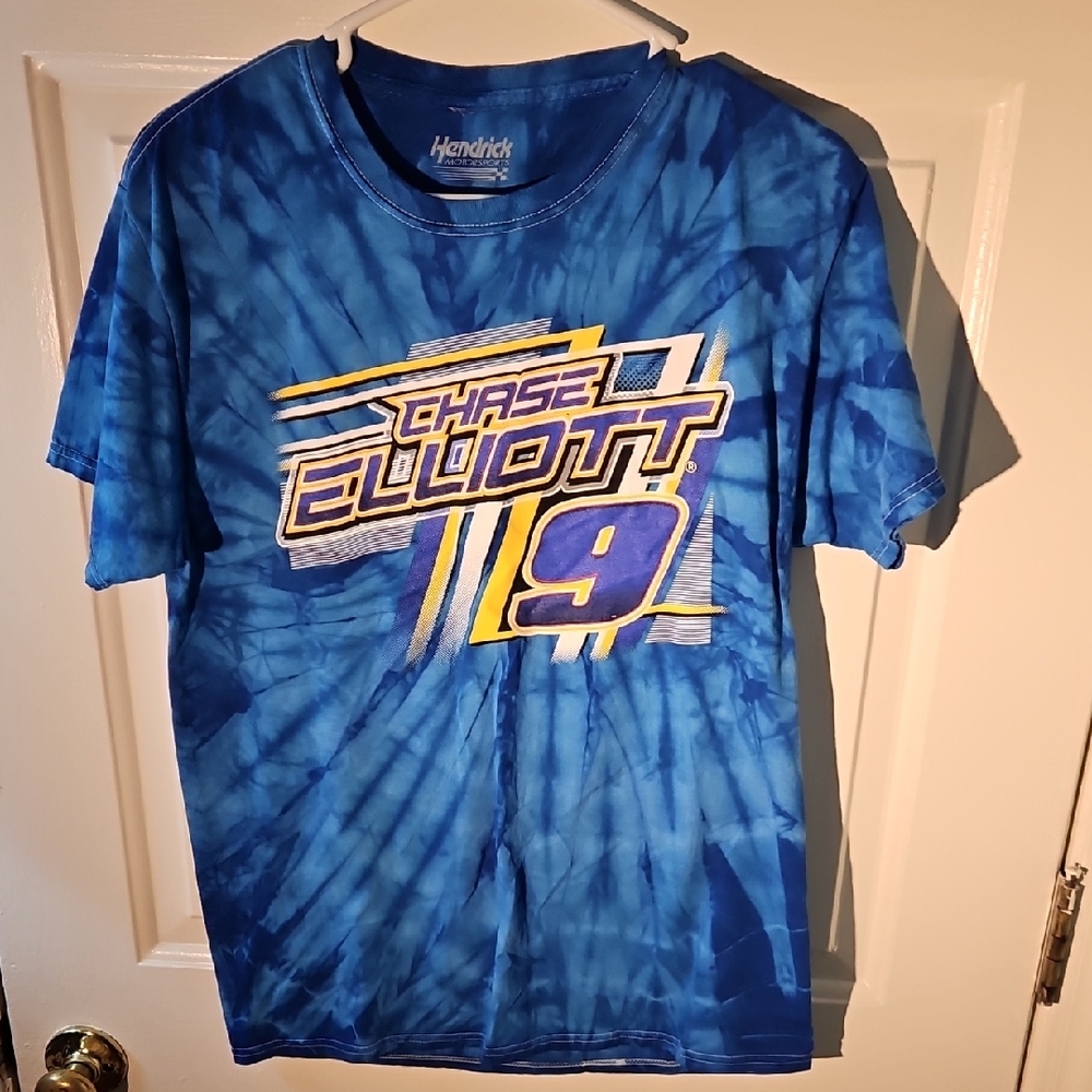 Hendrick Men's Blue Graphic Tee